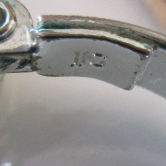 Vintage JJG Silver Hoop Earrings 1 inch round - Picture 4 of 5